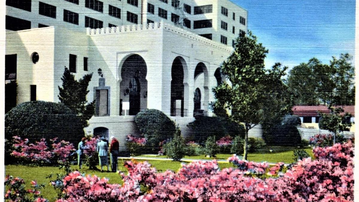 The Edgewater Gulf Hotel was noted for its landscaping, including prolific blooming azaleas in the spring, as this circa-1950s postcard shows. The hotel was razed for Edgewater Mall, then located halfway between Biloxi and Gulfport on the Mississippi Coast