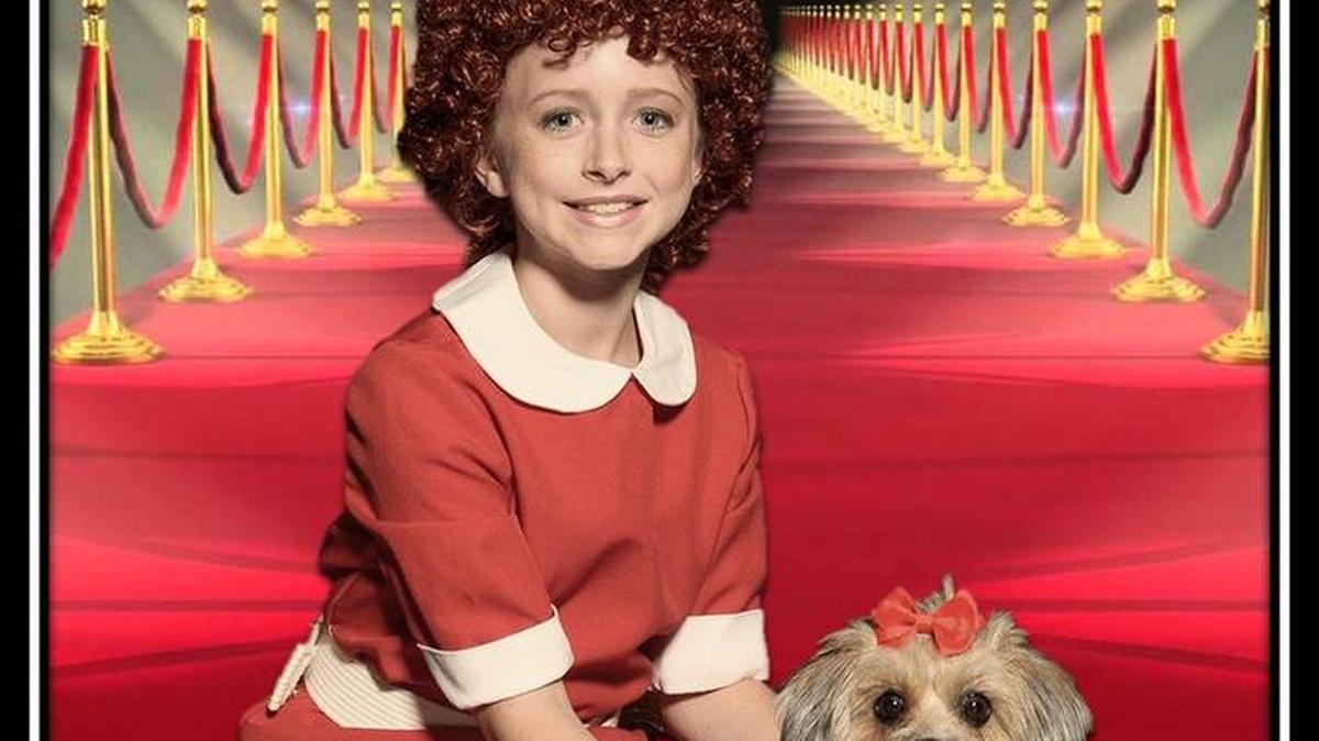 Bridey Walters as Annie and Libby Grove as Sandy.