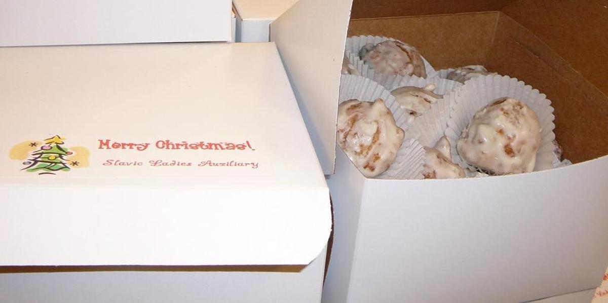 Croatian pusharatas are another Coast holiday tradition.