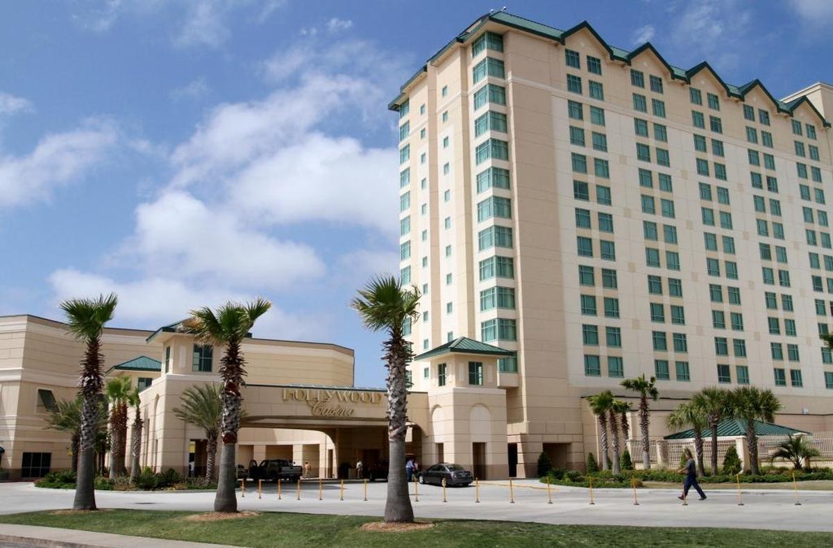 Hollywood Casino Gulf Coast faces a lawsuit from a Hollywood Hotel guest who says she suffered multiple cuts from an exploding shower door.