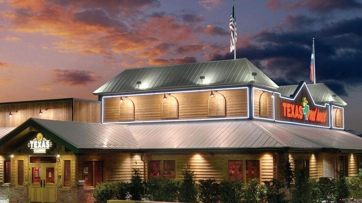 A new Texas Roadhouse will open May 15 on Daniel Boulevard in Gulfport.