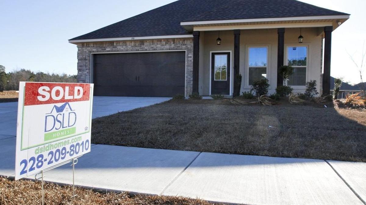 Those who sold their homes in the three Coast counties in 2017 received an average of $12,000 more than if they sold in 2016, according to the Gulf Coast Association of Realtors. But that doesn’t mean it’s a sellers’ market, real estate professionals say.