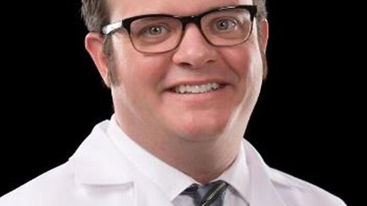 Dr. T. Benjamin Skelton