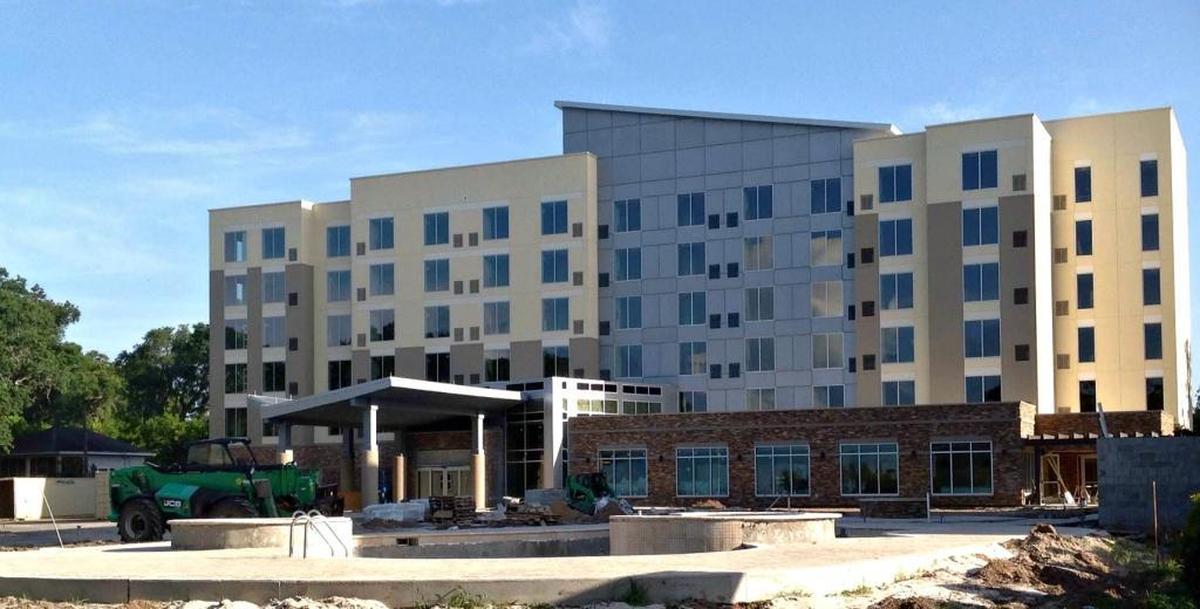 Hyatt Place reviewers raved about the hotels cleanliness and pool.
