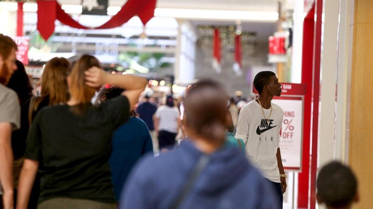 Shoppers hunt for Black Friday deals at Edgewater Mall in Biloxi in November 2016. Sales-tax diversions were up in Biloxi last year and 10 of the 12 cities in South Mississippi.