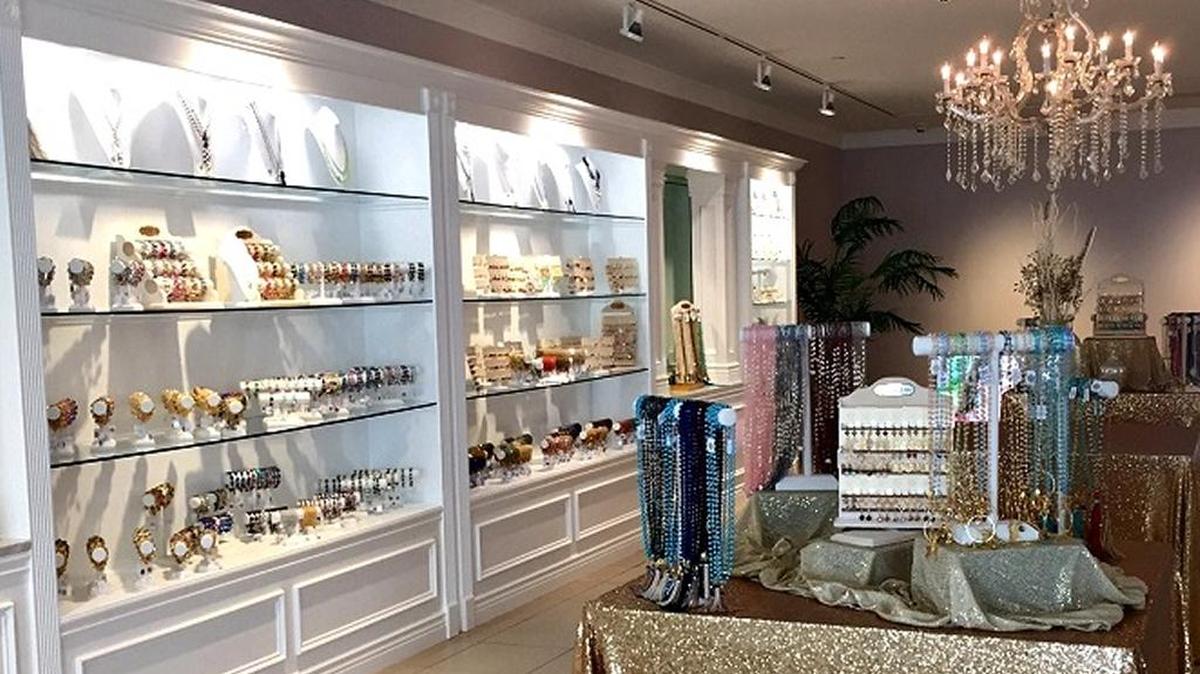 The new Victoria Lynn Jewelry store has opened at Gulfport Premium Outlets, with jewelry for women, men and children.