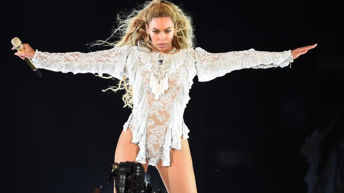 Beyonce performs during the Formation World Tour at Dodger Stadium on Wednesday, Sept. 14, 2016, in Los Angeles.