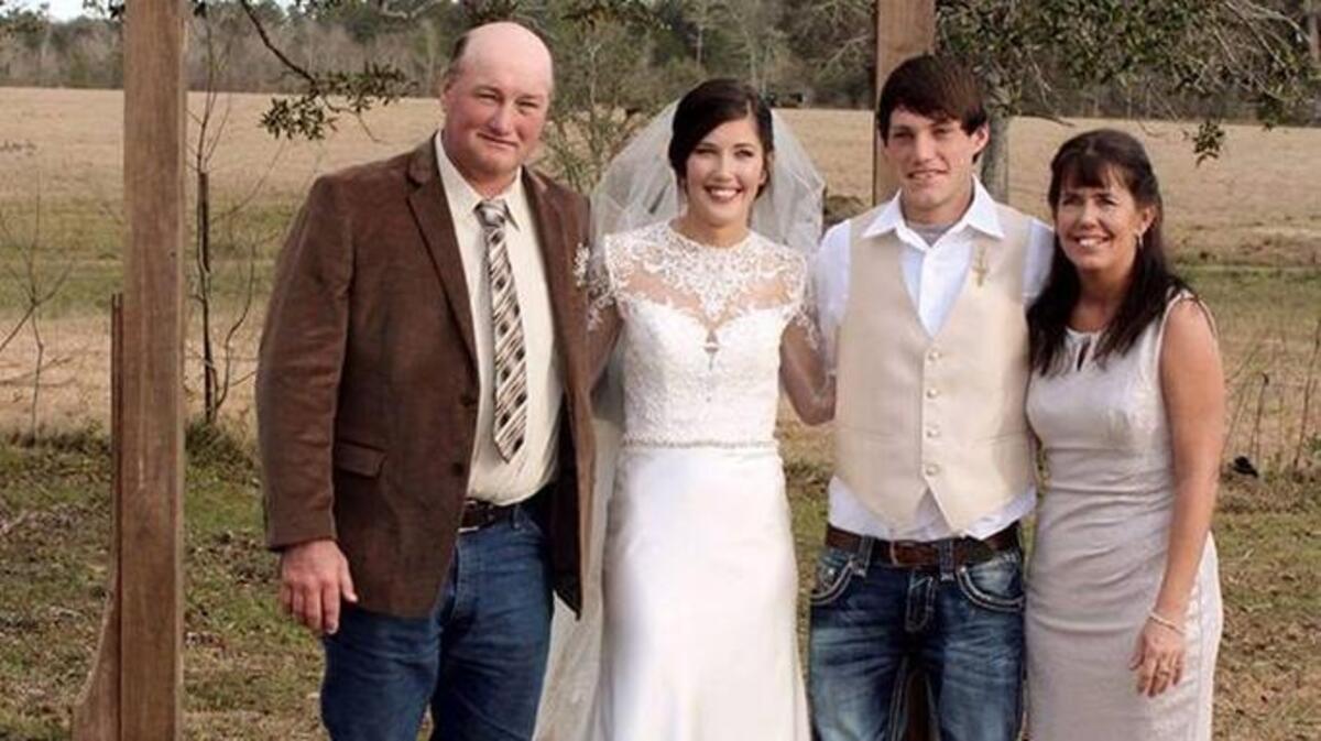 Bubba Bennett, Courtney Jordan, Joby Bennett and Pam Bennett