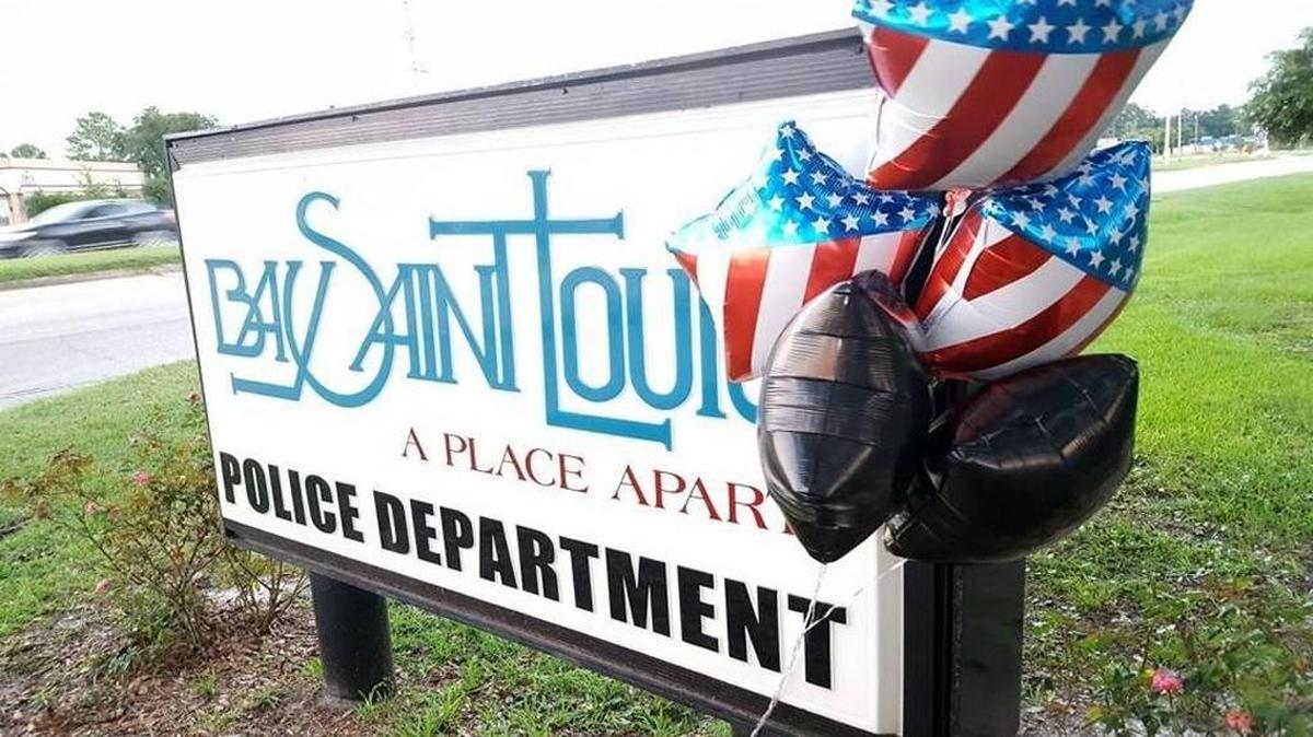 Bay St. Louis Police Department sign