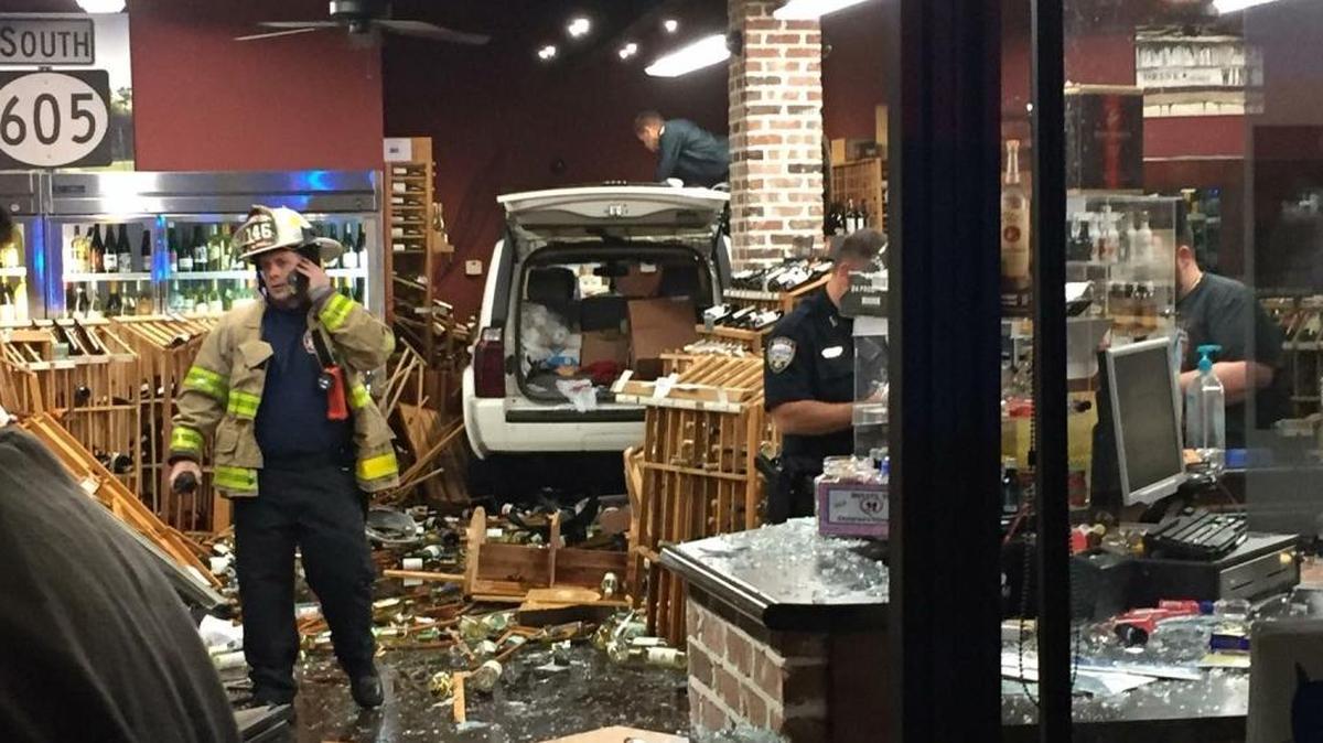 A car crashed into Bin 605 on Cowan Road in Gulfport Saturday night.