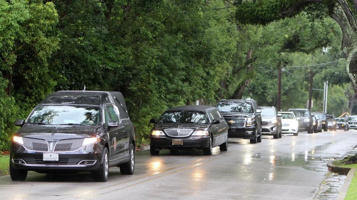 North Carolina law says “the operator of a vehicle proceeding in the opposite direction as a funeral procession may yield to the funeral procession.” It goes on to say that if you desire to show respect, you should reduce your speed or stop completely off the roadway so that motorists behind you can continue past without leaving their lane.