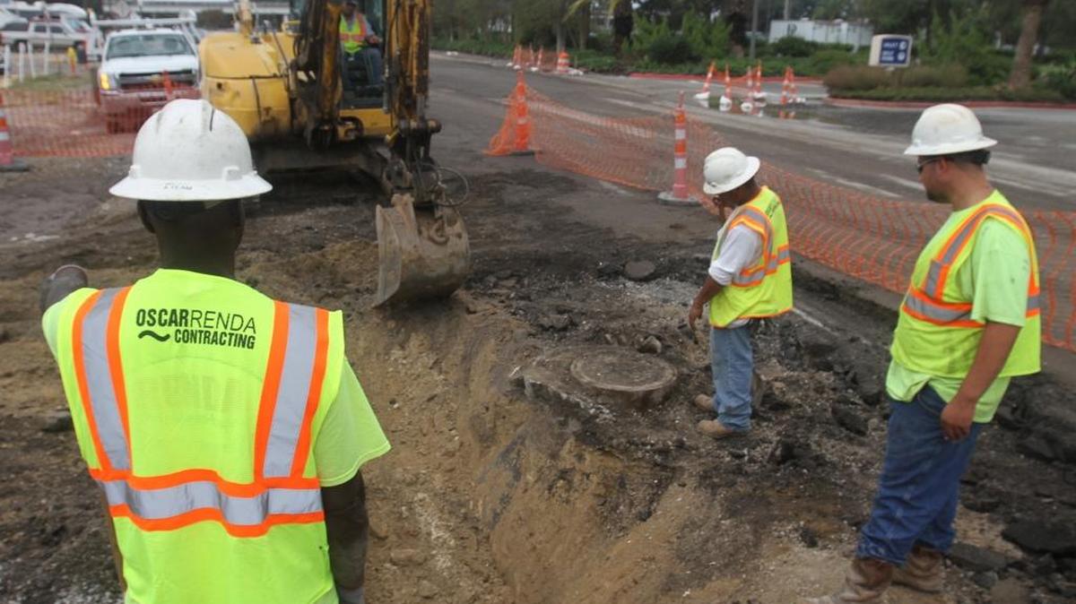 Employees of Oscar Renda Contracting work on infrastructure in Biloxi on Monday Nov. 2, 2015. A water boil advisory was issued for residents and businesses in part of East Biloxi after crews hit a water line on Thursday.