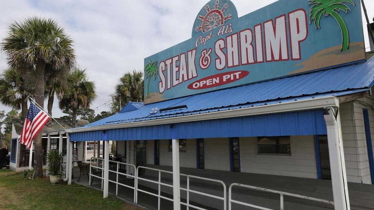 Captain Al’s Steak & Shrimp restaurant in Gulfport was closed on Jan. 3 by the Mississippi Department of Health after multiple customers complained of illness after eating there.