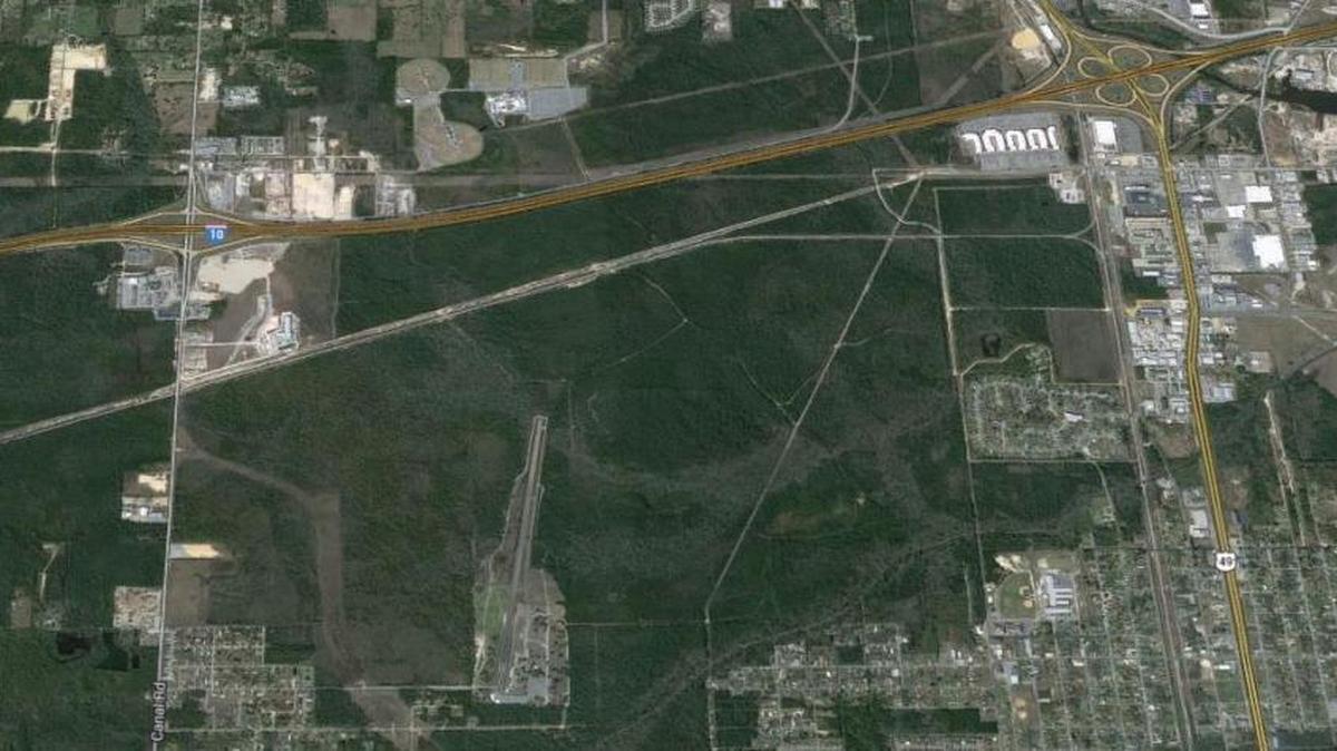 The 1,300 acres owned by Ward Gulfport Properties LP, most of it wetlands, sits south of Interstate 10 and west of U.S. 49. The Mississippi Department of Transportation planned a port connector road from Interstate 10 to U.S. 90 that sits west of the Ward property.