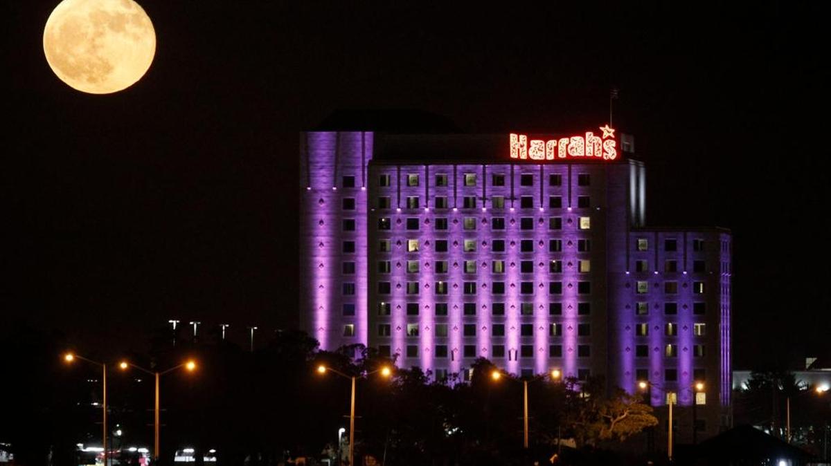 The Hunter's moon rises behind Harrah's in Biloxi. On Nov. 14, the super moon will be closest to the earth since 1948.