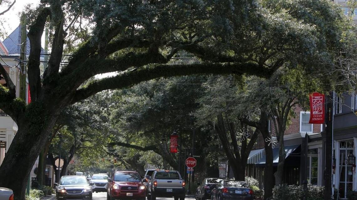 Closing time is earlier for bars in this Coast city following shootings. Here’s why