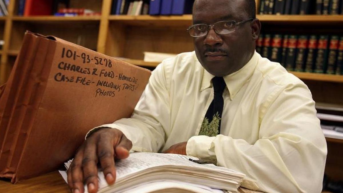 Calvin Hutchins was appointed the new chief of police in Moss Point by the Board of Aldermen on Tuesday.