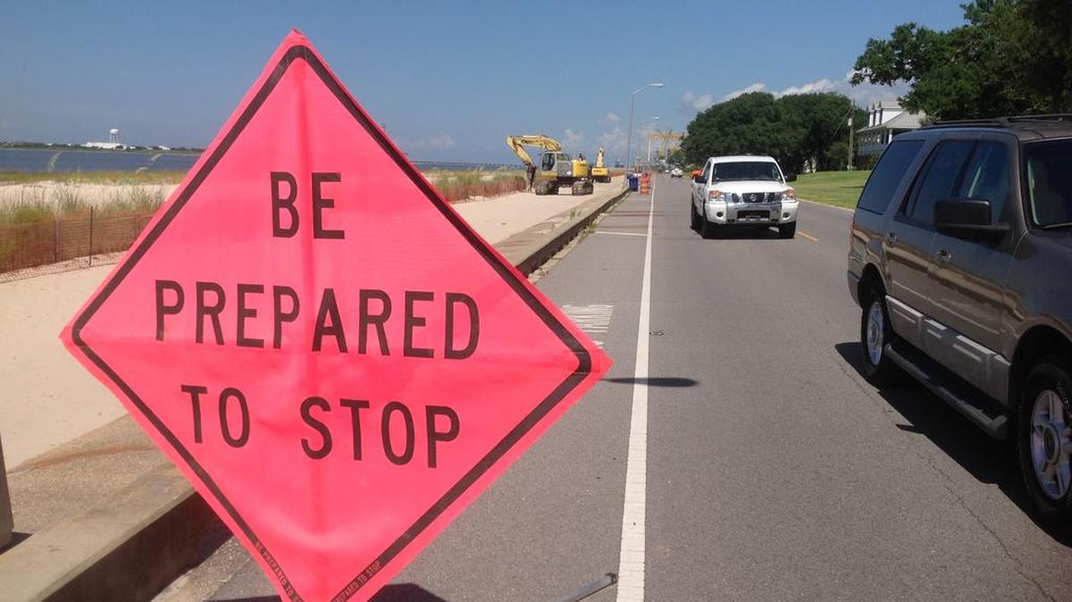 As phase II of the Pascagoula beach promenade gets under way, drivers need to beware of lane and road closures.