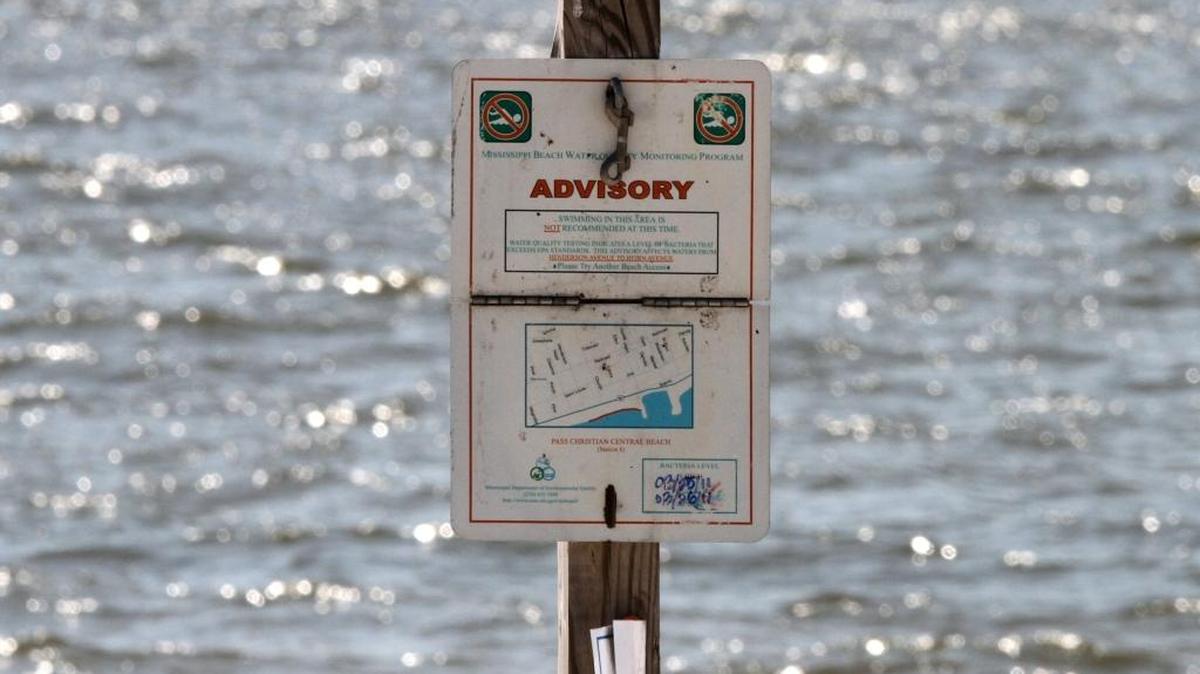 Mississippi’s beaches are popular spots for spring break visitors, and they’re a cash cow for local businesses. However, visitors might discover a regular roadblock in their planning: advisories of high levels of bacteria along Gulf Coast beaches. 