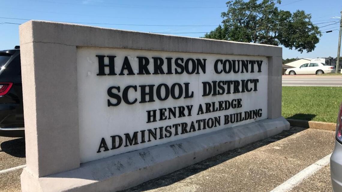 Harrison County School District to offer temporary virtual option as COVID spikes