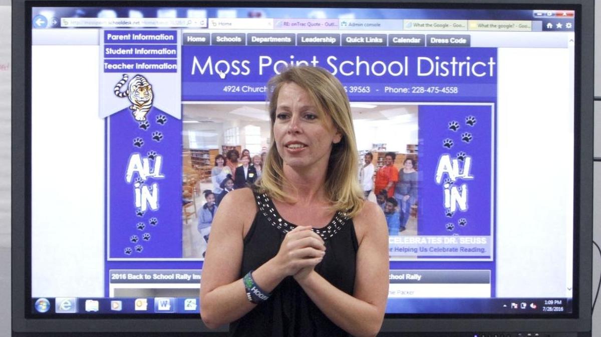 Rachel Mercer goes over information that will help new teachers with the new technology available at Moss Point schools.