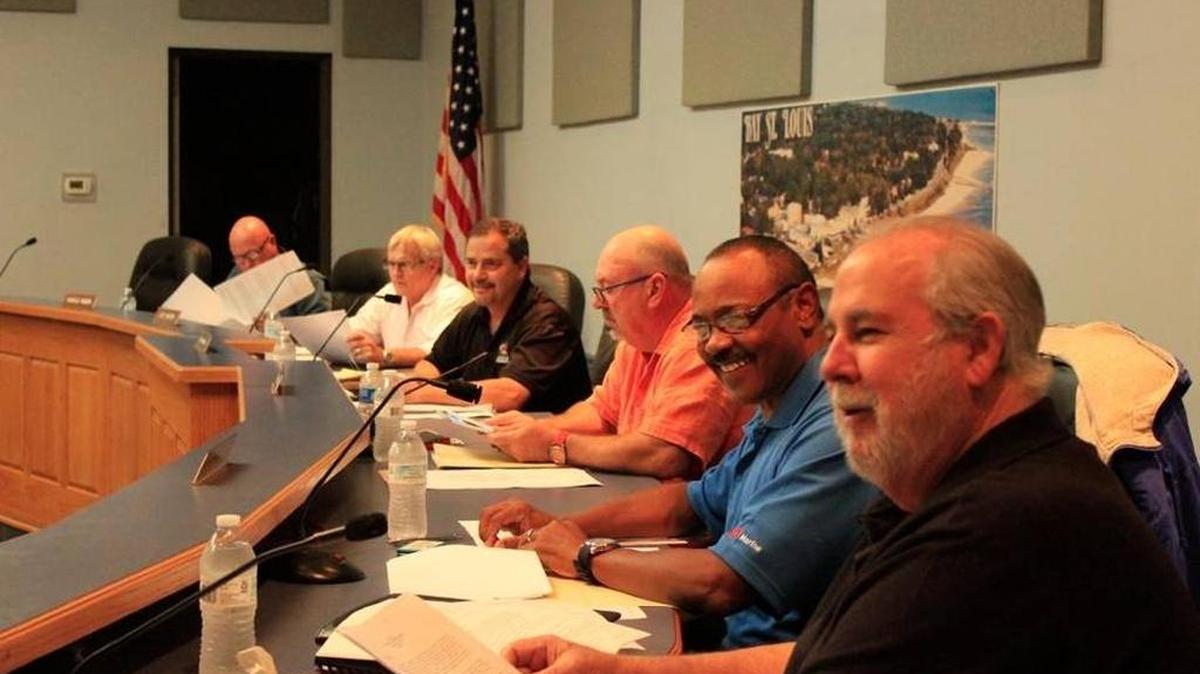 Following the discovery the city had not followed the law, the Bay St. Louis City Council voted Friday to publish the city’s zoning ordinance from 2010.