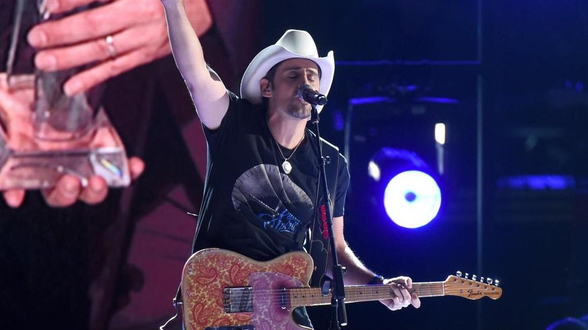 Brad Paisley performs at the 50th annual CMA Awards at the Bridgestone Arena on Wednesday, Nov. 2, 2016, in Nashville, Tenn.