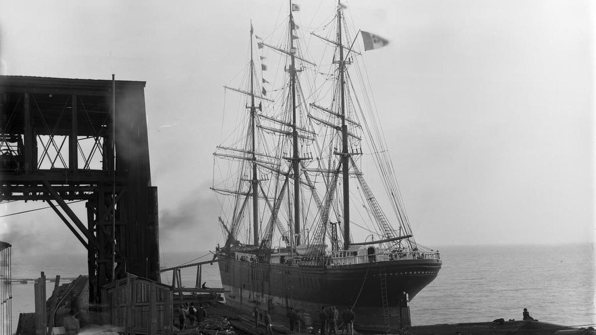 Trojan marked a new era for the Coast, which was becoming the world’s largest exporter of yellow pine. Captain Joseph T. Jones, a Northern railroad magnate, spent his own money to build the Port of Gulfport and had to bribe the Trojan’s captain to use the Ship Island channel, which some worried was too shallow. It wasn’t.