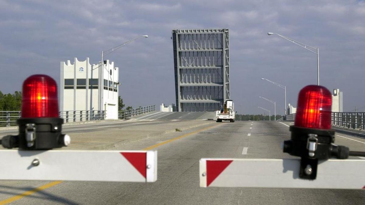 The Wilkes drawbridge over Bernard Bayou and the Industrial Seaway in Gulfport is shown stuck in the open position in this photo from 2004. Motorists can expect bridge closures nightly through Wednesday while work crews wrap up bridge repairs expected to solve the problem.