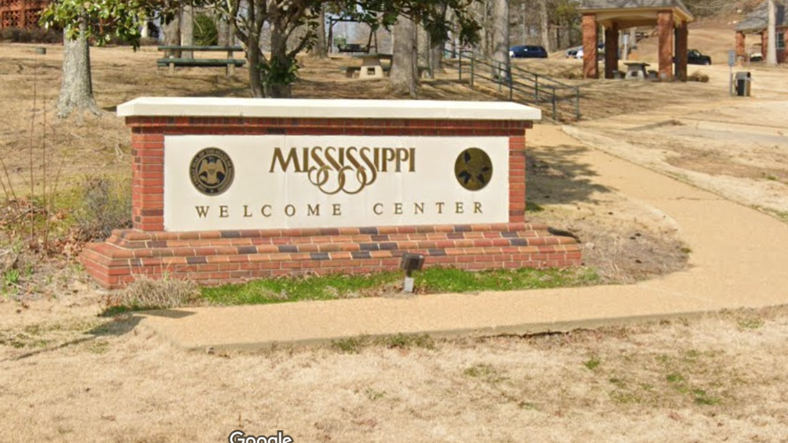 A Mississippi city topped a list of the best small towns in the South, according to a USA Today survey.