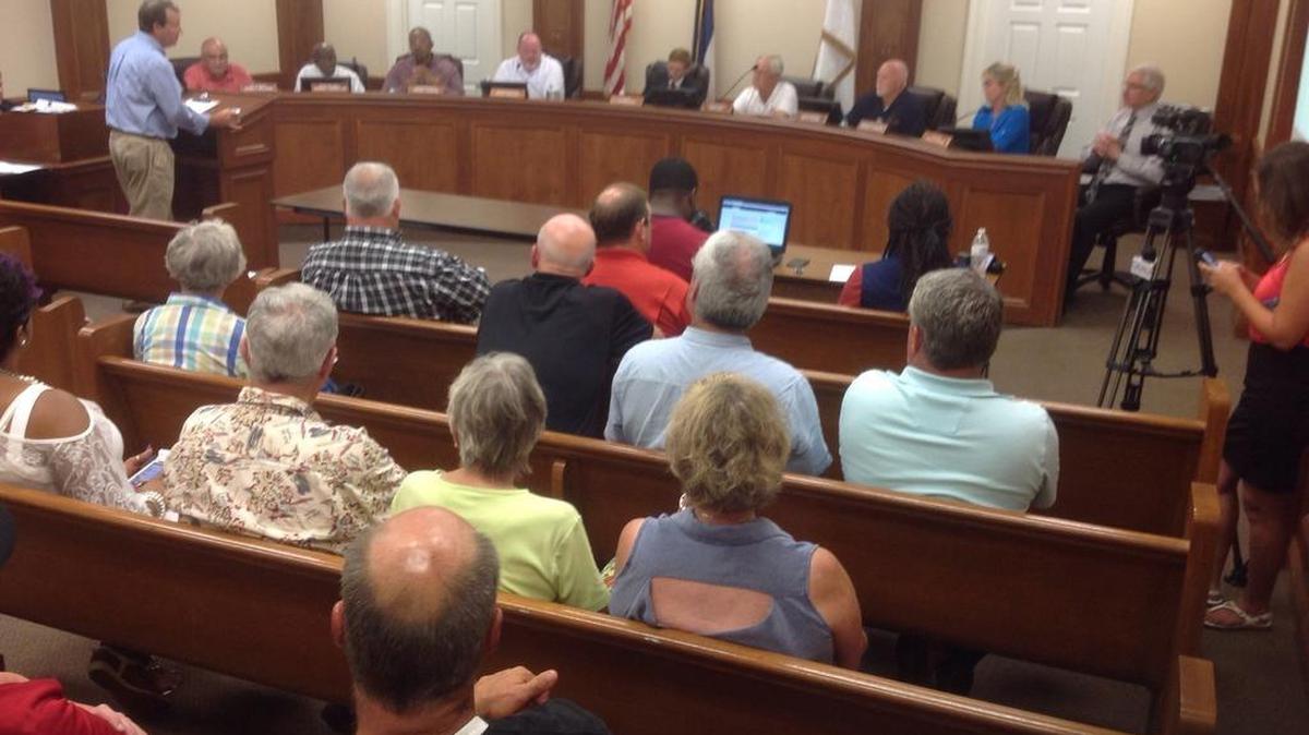 Two incumbents on the city council lost their bid for re-election Tuesday night in Pascagoula.