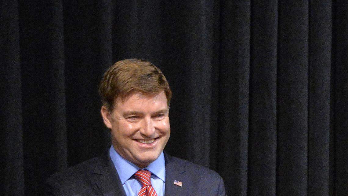 Dark horse for governor makes a point about sorry state of Republicans, Democrats