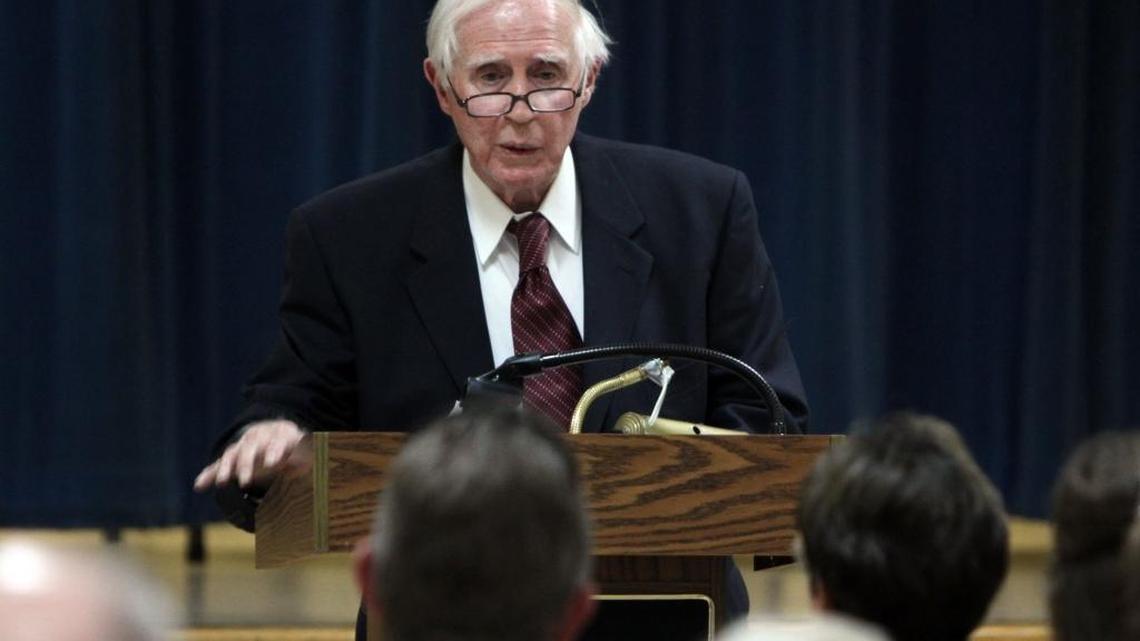 Bill Minor was one of the nation’s preeminent journalists during the civil rights movement, mentoring several young reporters who worked in the state and went on to win Pulitizer Prizes. He is pictured here delivering a eulogy at the funeral of one of those reporters, Jack “Scoop” Nelson, who once worked at the Sun Herald’s predecessor, the Daily Herald.