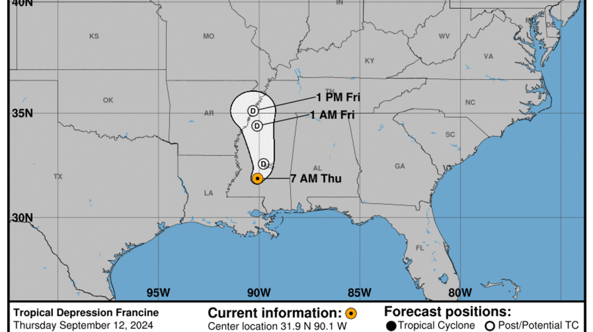 This graphic created by the National Weather Service/NCEP Weather Prediction Center (WPC) shows the projected path.
NATIONAL HURRICANE CENTER