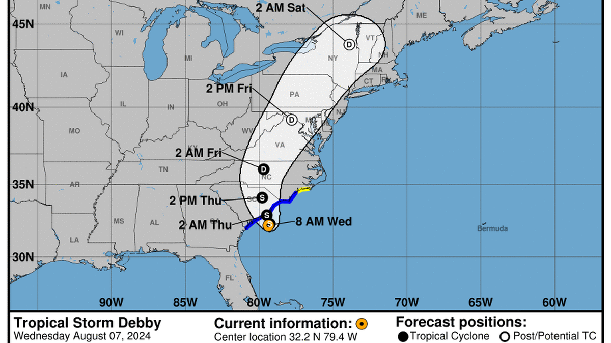 This graphic created by the National Weather Service/NCEP Weather Prediction Center (WPC) shows the projected path.
NATIONAL HURRICANE CENTER