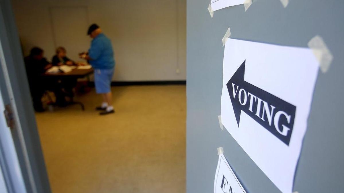 Voters will pick nominees for U.S. House and Senate in June, then elect a House member and two Senators in November, along with a variety of judges.