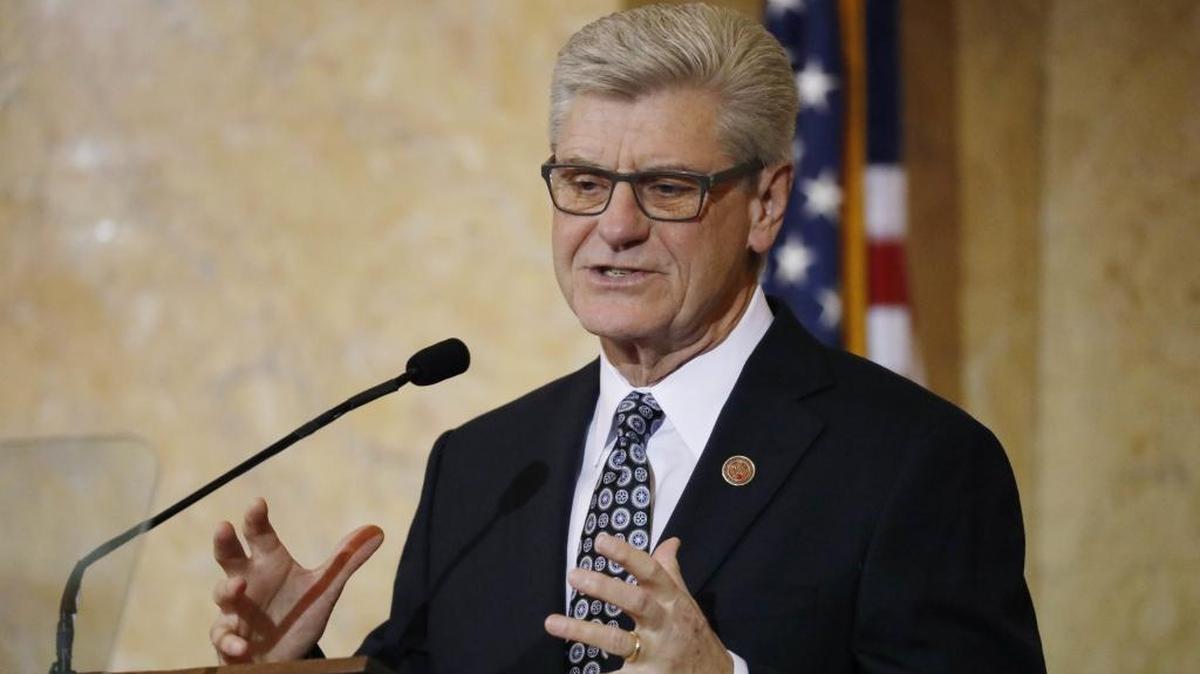 Gov. Phil Bryant will appoint a temporary successor to Sen. Thad Cochran who serve until a permanent replacement is elected.