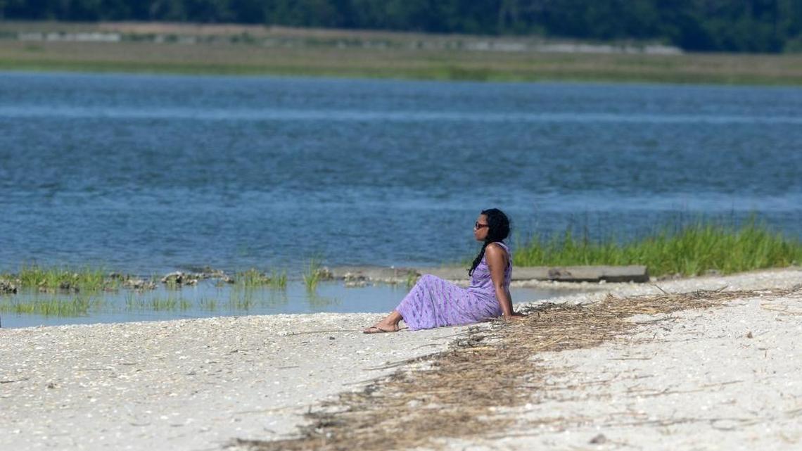 Scenes from the Beach | February 5, 2017