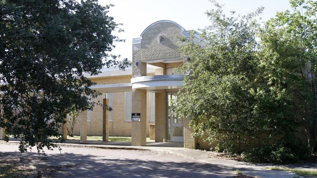 Beauvoir Elementary currently is not in use. Biloxi Mayor FoFo Gilich proposed converting the old Beauvoir Elementary School into a service center and shelter for homeless. The City Council voted against leasing the property for that purpose.