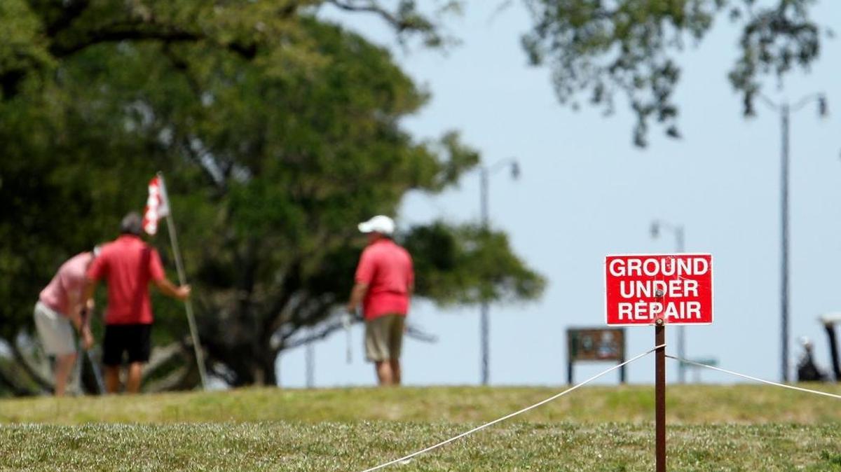 A Sound Off reader suggests turning the Great Southern golf club into an executive course.