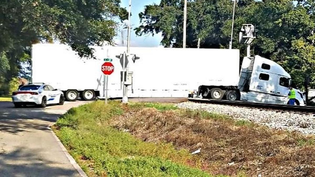 A tractor-trailer became stuck on railroad tracks at 33rd Avenue on Thursday.