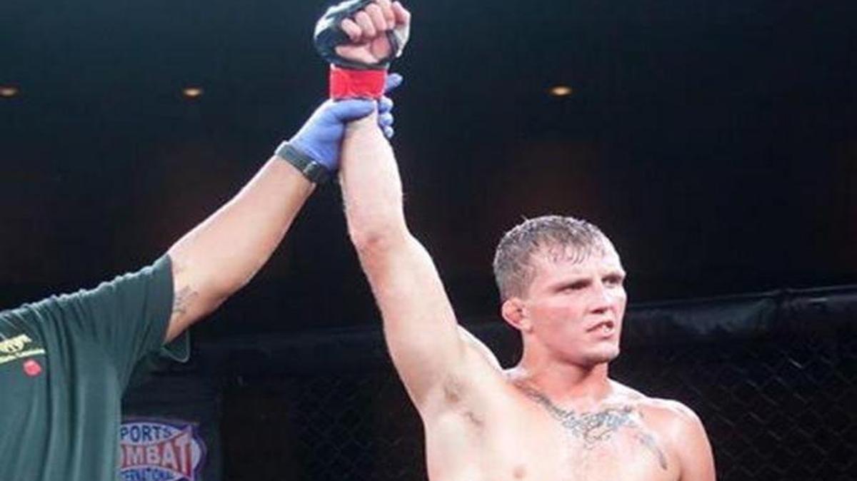 Lucedale’s Jason Knight will face Chas Skelly at UFC 211 on Saturday night.