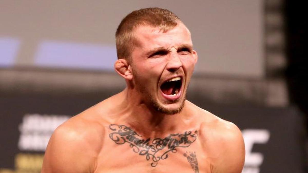 Jason Knight of Lucedale stopped Chas “the Scrapper” Skelly at UFC 211 Saturday night in Dallas.