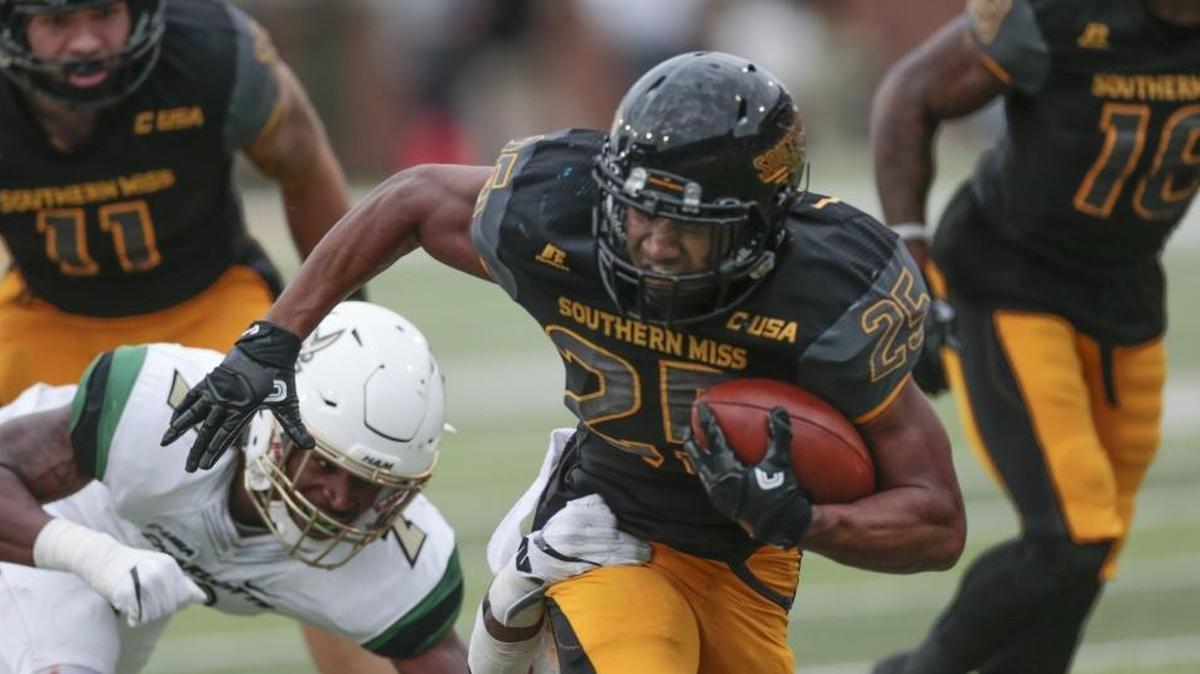 Southern Miss running back Ito Smith runs the ball against Charlotte during the game at Roberts Stadium in Hattiesburg on Nov. 18.