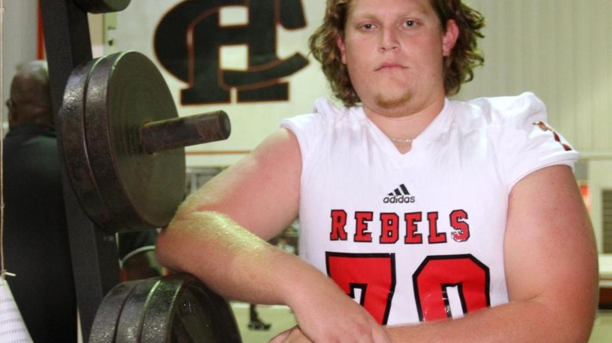 Harrison Central senior offensive lineman Jacob Shoemaker