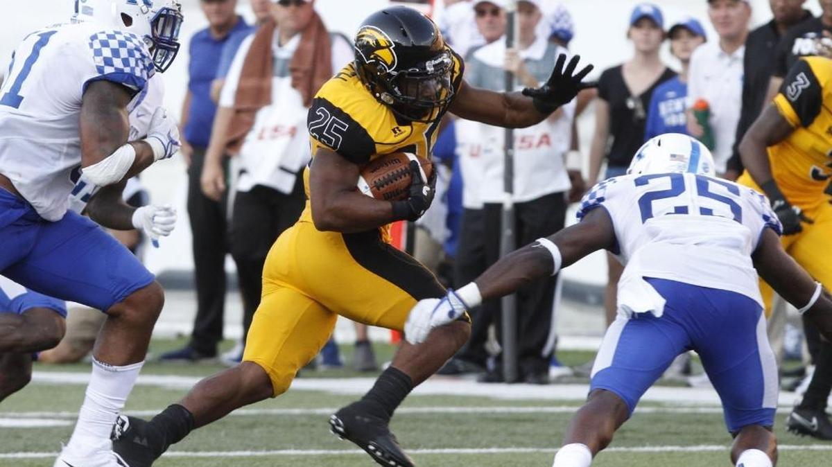 Southern Miss running back Ito Smith and quarterback Kwadra Griggs gave opposing defensive coordinators a lot to think about Saturday at ULM.
