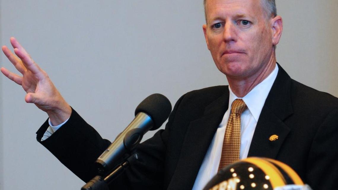 Southern Miss athletic director Bill McGillis will leave the school in January.