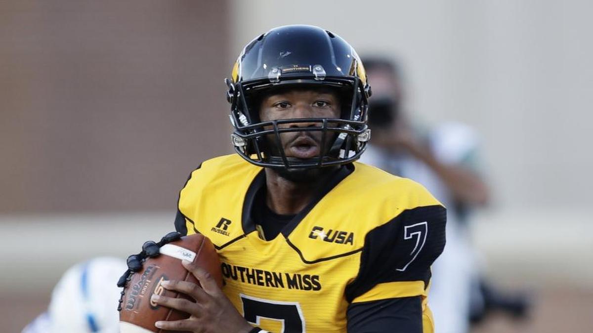 Southern Miss quarterback Kwadra Griggs (7) moves in the pocket while trying to find an open receiver against Kentucky in Hattiesburg on Sept. 2.