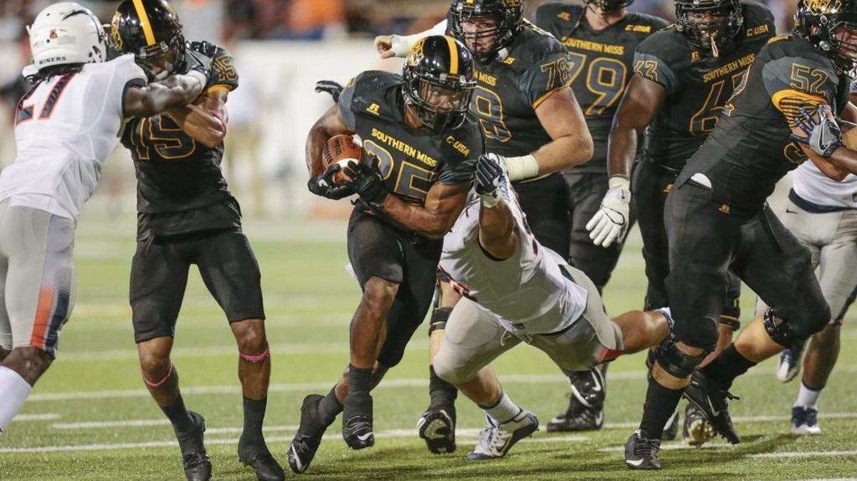 Southern Miss running back Ito Smith runs for his second touchdown during the game against UTEP in Hattiesburg on Oct. 14. Smith should be ready to go Saturday after sitting out the second half at Louisiana Tech.
