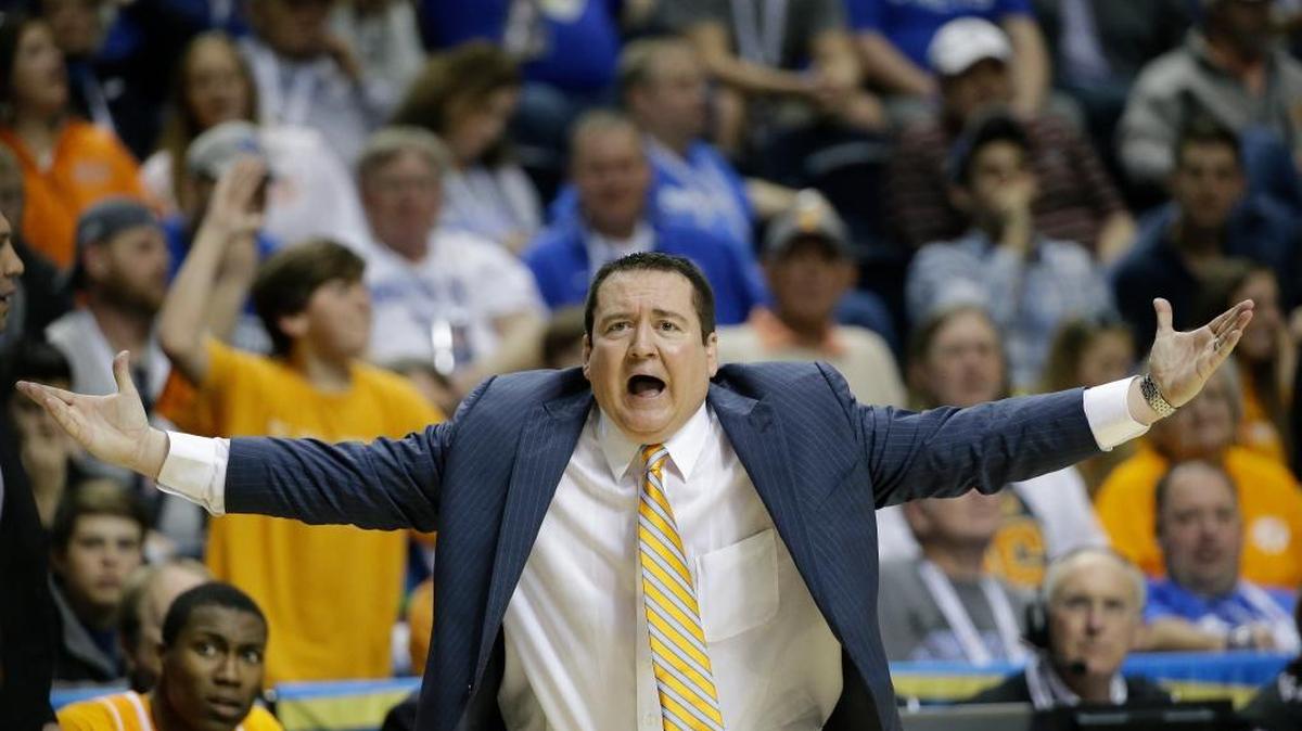 Tennessee head coach Donnie Tyndall reacts during a game against Vanderbilt on March 12, 2015, in Nashville, Tenn.